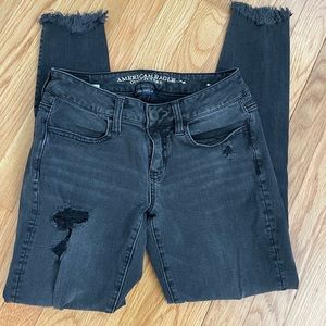 American Eagle Super Stretch Distressed Jegging